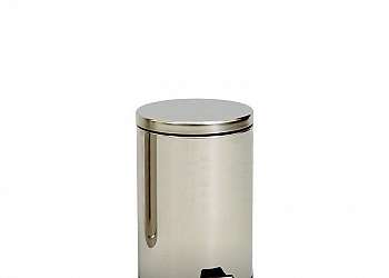 Lixeira de metal com pedal Lixeira de metal com pedal