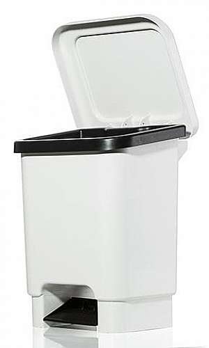 lixeira com pedal para banheiro lixeira com pedal para banheiro