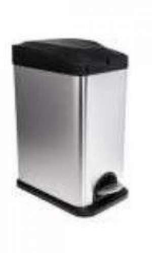 Lixeira inox com pedal Lixeira inox com pedal